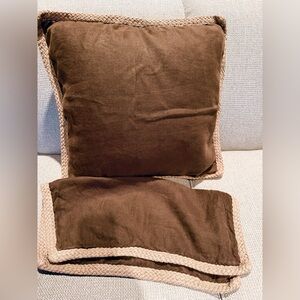 2 Pottery Barn Linen Chocolate Brown Pillow Sham Accents Set 20 x 20 in.,